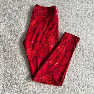 Lularoe Tall Curvy Red Heart Pattern Leggings